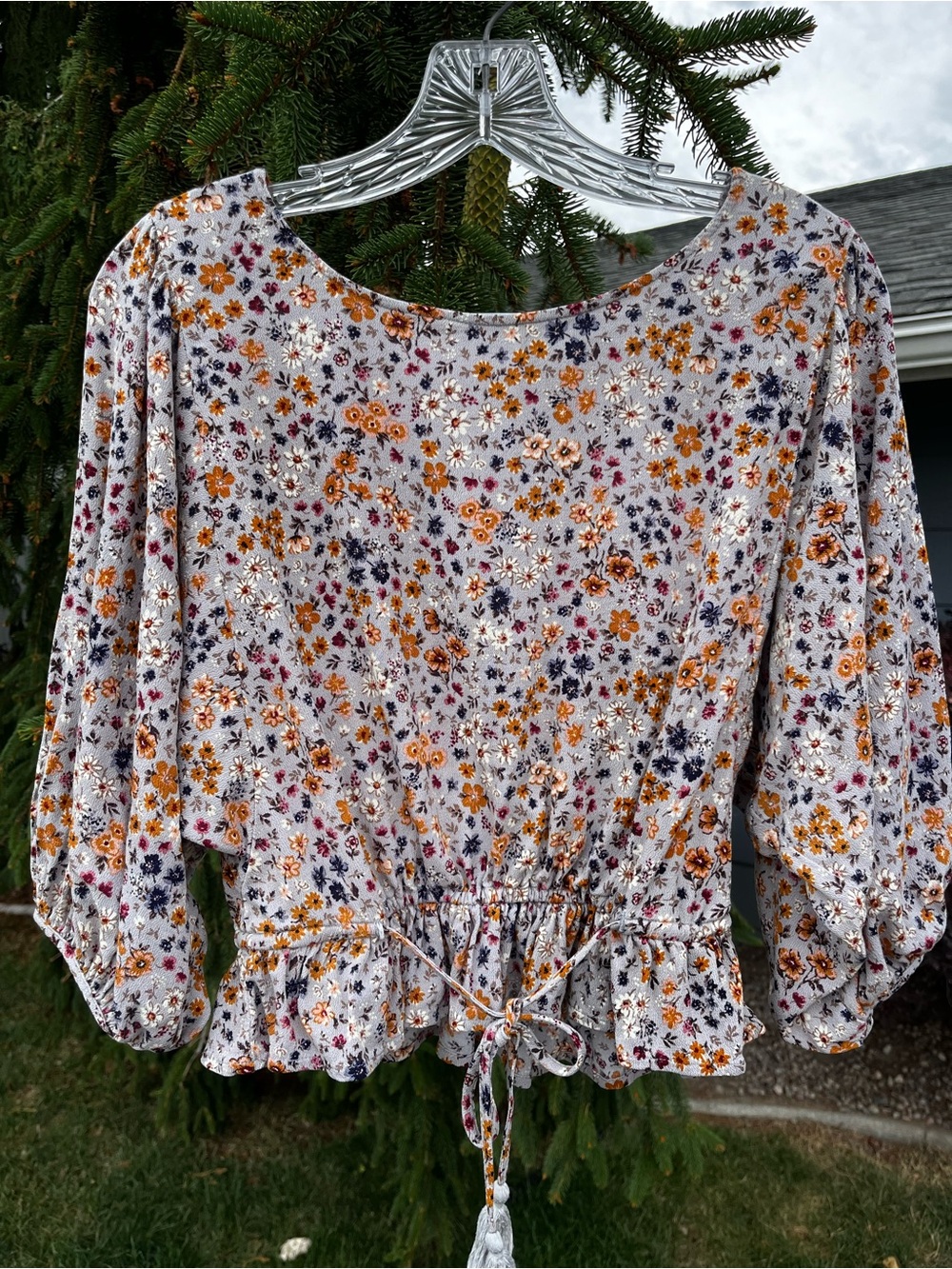 American Eagle Floral Peplum Blouse Gray Rust Burgundy Long Sleeve